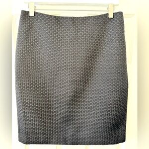 Banana Republic Factory black pencil skirt with geometric texture - size 4